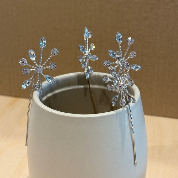 Rhinestone Hair Bobby Pins Set Of 4 - Picture 2 of 10